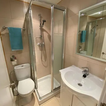 Apartment Central 2 Bed In La Nogalera *